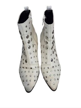 Qupid Shoes Women's Studded Pointy Toe Ankle Boots Size 7/7.5 Party Festival